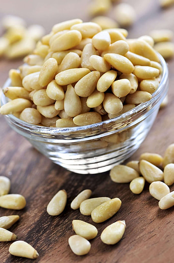 Pine nut allergy, Allergic reaction, Nut sensitivity, Health awareness HD phone wallpaper