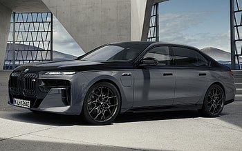 2023, BMW M760e xDrive Sedan, G70, front view, exterior, new black BMW M7, German cars, BMW M7, black sedan, BMW HD wallpaper