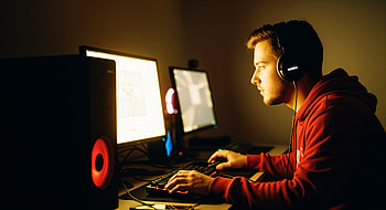 Ultimate Gamer Focus: Epic Gameplay Moments, gamer, video game, computer, heads HD wallpaper