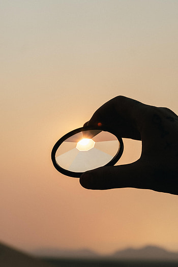Sunset, Shine, Silhouette, Hand, Miscellanea, Miscellaneous, Brilliance, Lens HD phone wallpaper