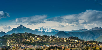 Bergamo travels, Mid term conference, Interreg, Knowledge exchange HD wallpaper
