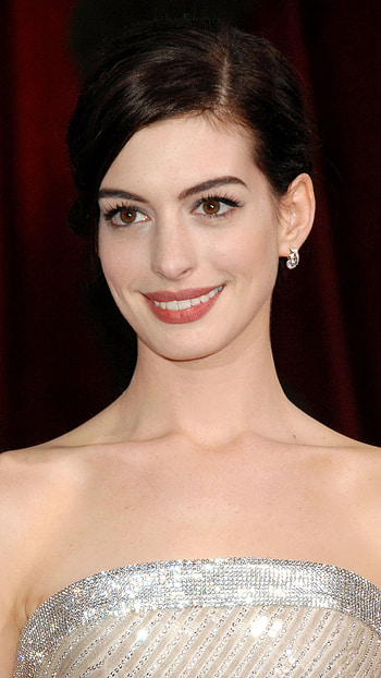 Anne Hathaway, Hollywood, Heroine HD phone wallpaper