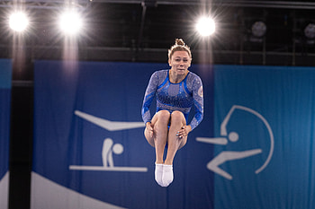 Iana Lebedeva, Trampoline gymnastics HD wallpaper