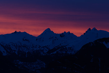Mountains, sunset, silhouette, evening HD wallpaper