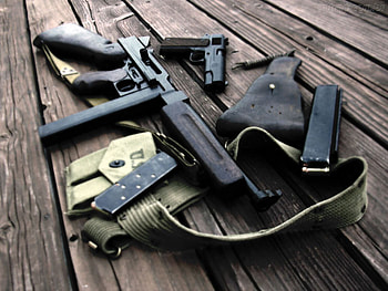 Thompson e pistola, lindas, pistola, fuzil, municao, armas HD wallpaper