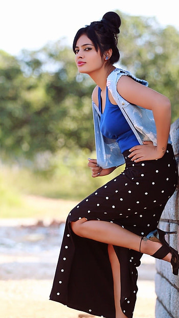 Nandita Swetha, Tollywood Nandita HD phone wallpaper