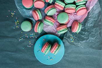 Macarons, food, colorful, cookies HD wallpaper