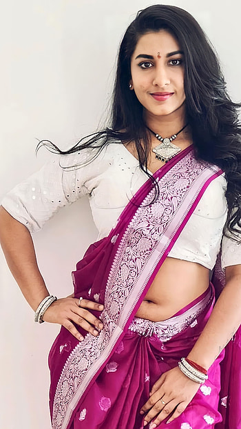Vishnupriya, telugu actress, saree beauty, navel HD phone wallpaper