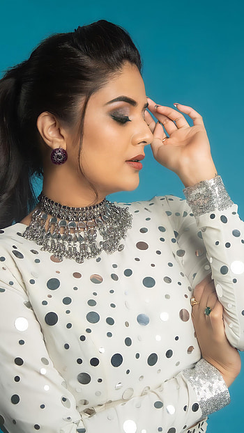 Sreemukhi, telugu actress, anchor HD phone wallpaper