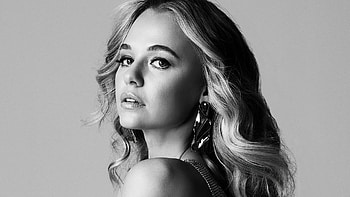 Black And White Of Beautiful Girl Model Madison Iseman Girls HD wallpaper