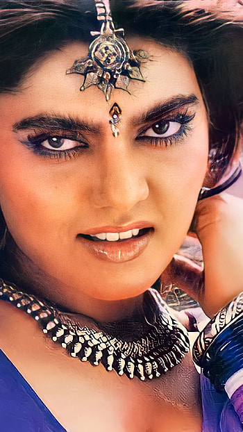 Silk Smitha, multilingual actress HD phone wallpaper