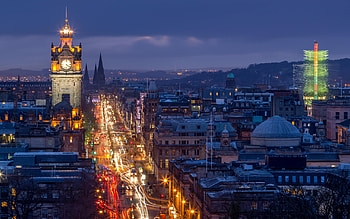 Edinburgh skyline, Medieval beauty, Royal history, Scottish allure HD wallpaper