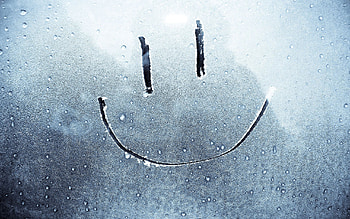 Smiley On Window, smiley, window, inspiration, msg HD wallpaper