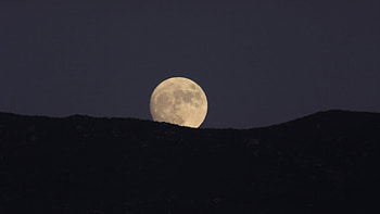 Moon Behind Mountains, mountains, moon, nature HD wallpaper
