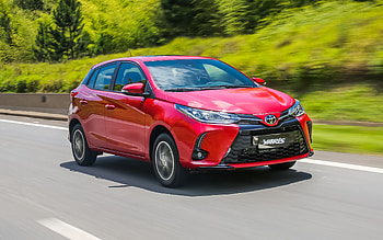 Toyota Yaris XLS Hatchback, , highway, 2022 cars, motion blur, 2022 Toyota Yaris, japanese cars, Toyota HD wallpaper