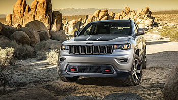 Jeep Grand Cherokee, Striking , Elegant SUV, Captivating shots HD wallpaper