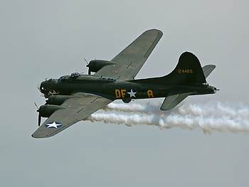 Boeing B17 Flying Fortress, usaf, bomber, ww2, b17, flying, boeing, fortress, war HD wallpaper