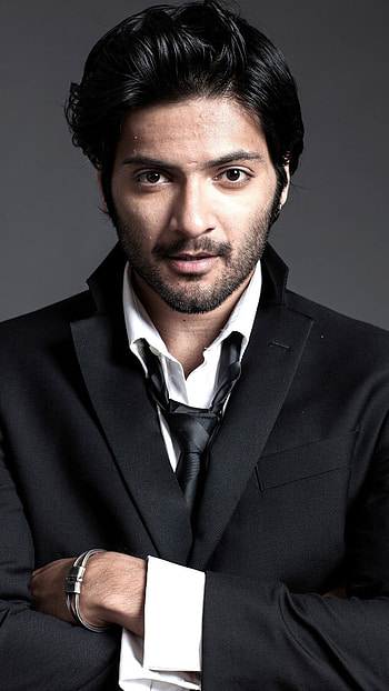 Ali Fazal, Handsome Hero HD phone wallpaper