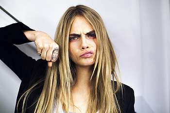 Cara Delevingne 2017, cara-delevingne, celebrities, girls HD wallpaper