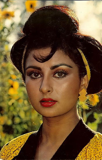 Poonam Dhillon, lip, Bollywood HD phone wallpaper