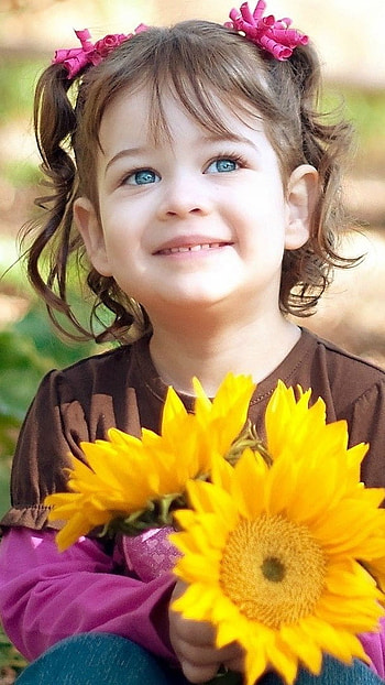 Cute Smile, Little Girl, Flowers Background HD phone wallpaper