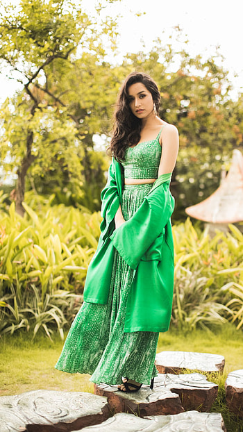 Shraddha Kapoor, Green Dress HD phone wallpaper