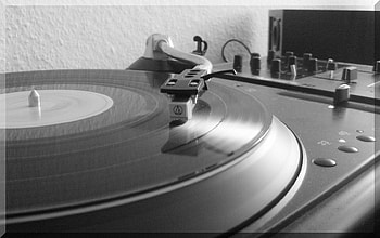 Black Gold, white, black, music, numark, life, turntable, vinyl HD wallpaper