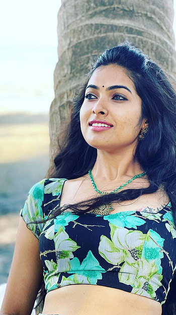 Divi Vadathya, telugu actress, model HD phone wallpaper