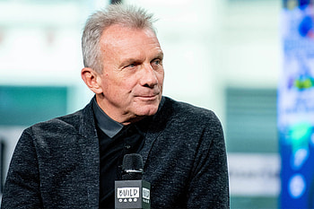Joe Montana, Quit during halftime show HD wallpaper