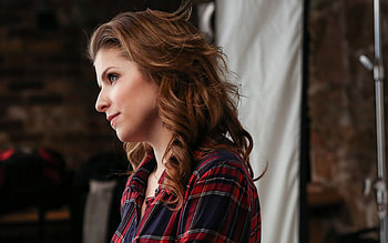 Anna Kendrick HD wallpaper