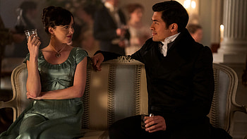 Cosmo Jarvis, Henry Golding, Dakota Johnson, Mia McKenna-Bruce Persuasion (2022) HD wallpaper