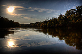 October Sun, striped clouds, trees, sky, sun, calm, lake HD wallpaper