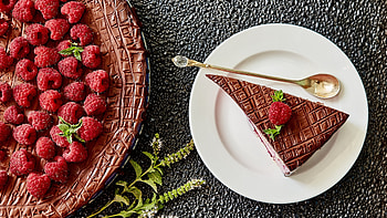 Delectable pastry, Fresh berries, Sweet and creamy, Tempting dessert HD wallpaper