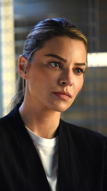 Lauren German, Hollywood Lauren German HD phone wallpaper