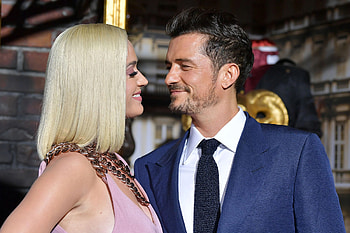 Katy Perry, Suicidal split, Emotional turmoil, Orlando Bloom HD wallpaper