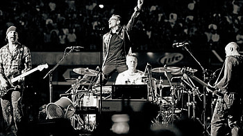 U2 , Dynamic visuals, Electrifying stage, Iconic band HD wallpaper