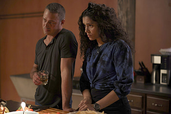Chicago Fire, Stella's wedding trouble, TV series HD wallpaper