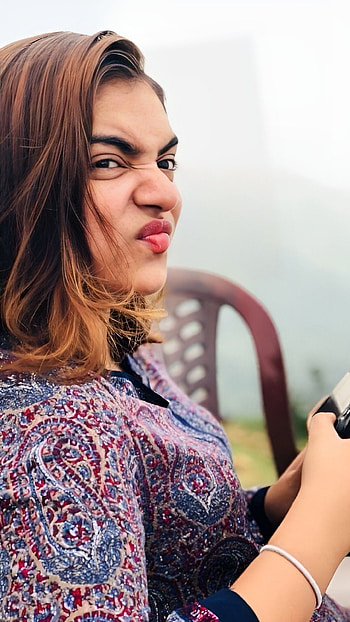 Nazriya Nizam, malayalam actress HD phone wallpaper