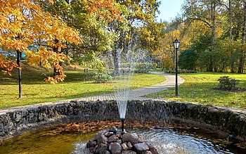 Park with Fountain, Latvia, lantern, fountain, park, autumn HD wallpaper