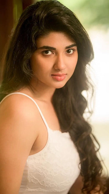 Pragya nagara, telugu actress, model, cute, gorgeous HD phone wallpaper