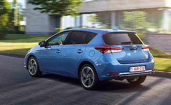 Sleek Blue Toyota Auris —, car, Toyota, blue car HD wallpaper