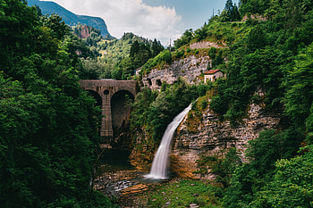 Waterfall, precipice, current, bridge HD wallpaper