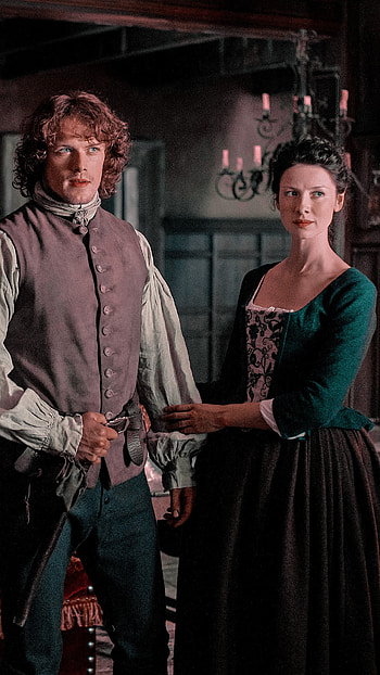 Outlander TV series, Captivating lock screens, Striking visuals, Irresistible charm HD phone wallpaper