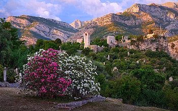 Fortress in Mountains, Montenegro, mountains, fortress, blossoms HD wallpaper