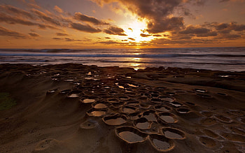 Nature, Water, Sunset, Sea, Shore, Bank, Stony, Rocky, Pits, Depressions, Hollows HD wallpaper