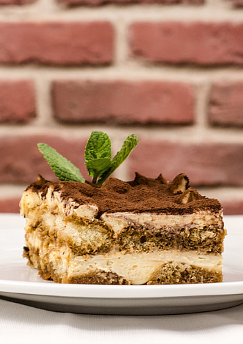 Tiramisu, Classic dessert, Italian indulgence, Creamy sweetness HD phone wallpaper