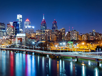 Philadelphia cityscape, Schuylkill River, Nighttime reflection, Urban serenity HD wallpaper