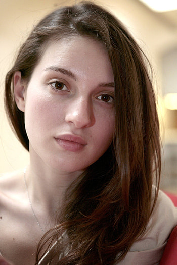 Mara Valverde, Stealing Beauty, Beautiful face HD phone wallpaper