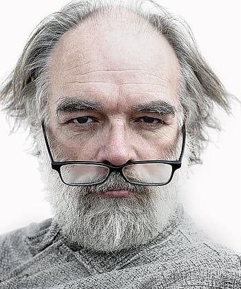 Detailed close-up portrait of an elderly man with glasses and a thoughtful expression. HD phone wallpaper