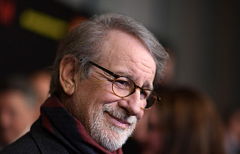 Steven Spielberg, Daughter's aspirations, Unique fascination, Director's support HD wallpaper